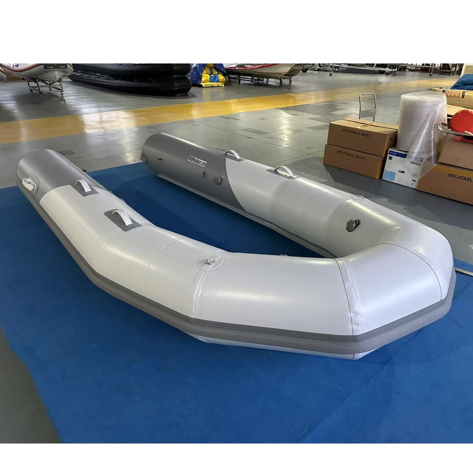 Trade-in-Your-Tube, Zodiac Yachtline 340 Deluxe Blanc Custom RIB Boat ...